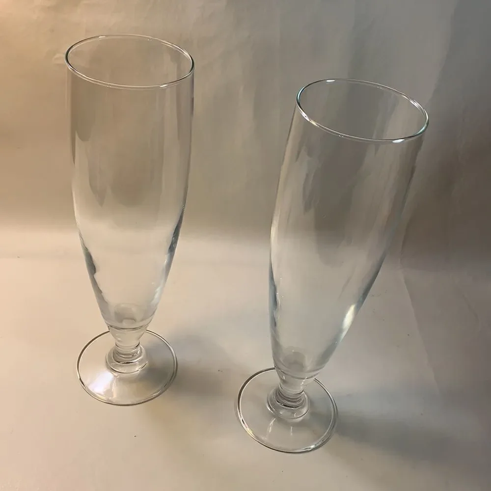 Set 2 Beer Pilsner 9 1/3 Inches Tall 16 Ounces EUC